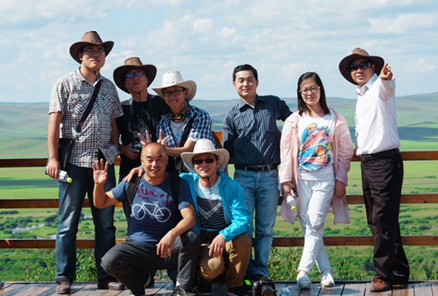 公司優(yōu)秀員工內(nèi)蒙古賽馬！